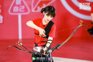 赖美云《超新星运动会》射箭剧照图片