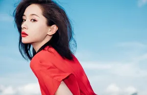 王子文妩媚红裙写真图片_3