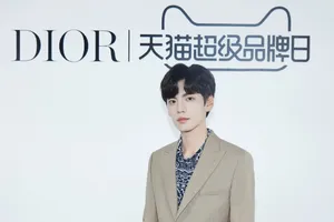 毕雯珺迷人魅力帅气活动照图片_5