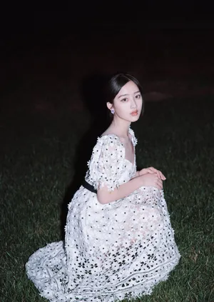 邓恩熙甜美灵动写真图片_3