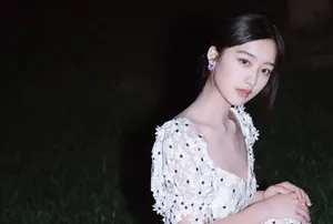 邓恩熙甜美灵动写真图片_6