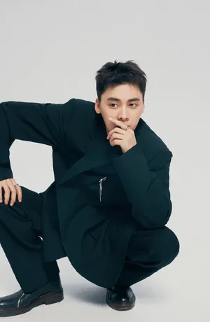 李易峰最新帅气写真大片_3