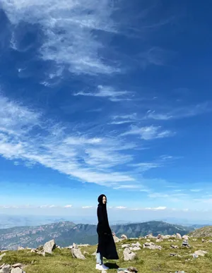 李沁清爽优雅旅拍图片