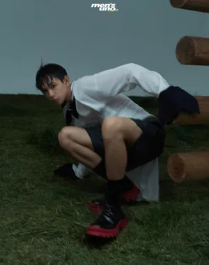 荣梓杉时尚杂志封面写真图片第7张