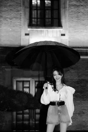 江疏影牛仔短裤性感写真图片