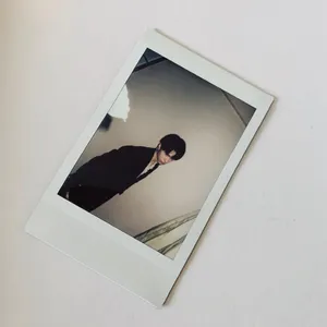 余承恩俊朗西服写真图片_4