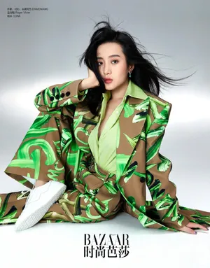 王梓薇周依然合体大片写真图片_5
