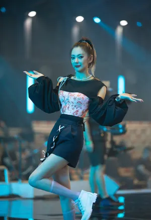 张雨绮《乘风破浪的姐姐》第八期剧照图片_2