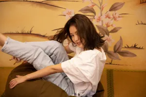 李沁慵懒休闲居家写真图片_2