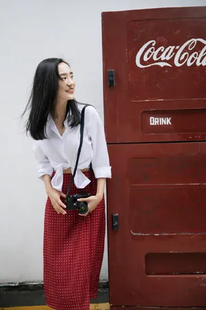 王智复古波点裙气质写真图片_7