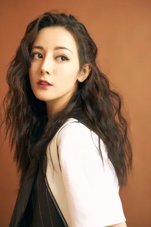 迪丽热巴复古摩登写真图片_8