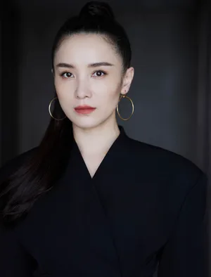 宋佳高马尾干练写真图片