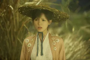 张予曦《玲珑》古装造型剧照图片_5