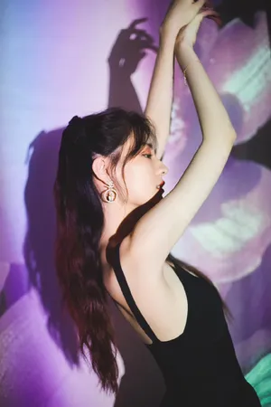 徐璐吊带裙性感写真图片_7