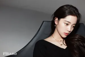 欧阳娜娜时尚杂志大片写真图片_2