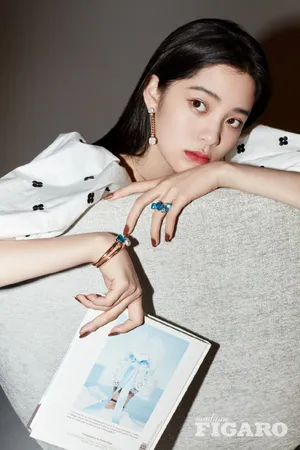 欧阳娜娜时尚杂志大片写真图片_3