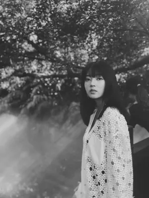 何瑞贤仙人掌丛写真图片