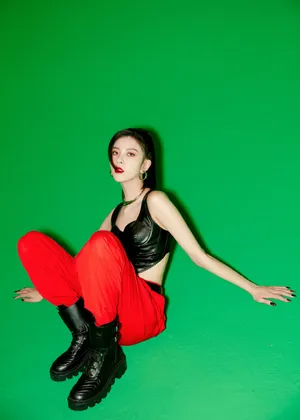 宋妍霏高马尾酷飒写真图片