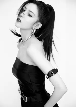 宋妍霏高马尾酷飒写真图片_10