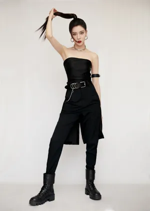 宋妍霏高马尾酷飒写真图片_13