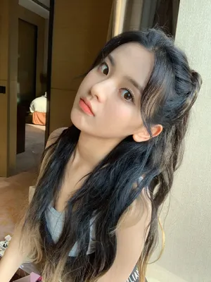杨超越可爱俏皮私服照图片_1