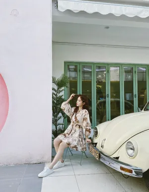 徐紫茵清新甜美居家写真图片第2张