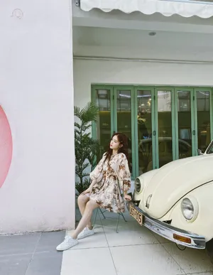 徐紫茵清新甜美居家写真图片_6