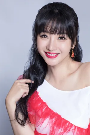 柳岩露肩红衣性感写真图片第3张