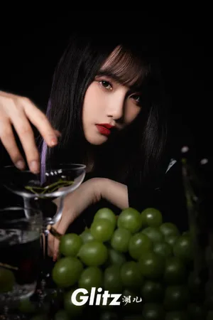 宋昕冉暗黑甜酷写真图片