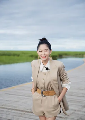 王媛可优雅灵动写真图片_5