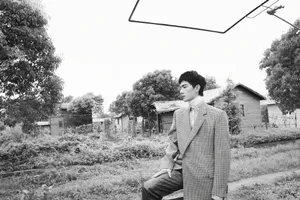 杨洋写真拍摄黑白花絮图片_5