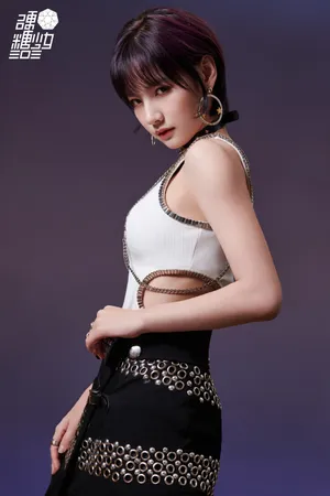硬糖少女成团发布会性感写真图片_2