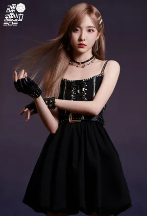 硬糖少女成团发布会性感写真图片_5