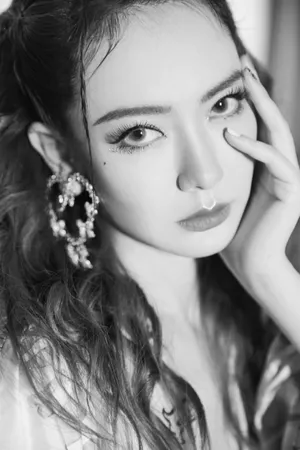 戚薇性感优雅长裙写真图片_6
