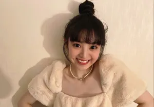 田曦薇丸子头鬼马俏皮私服照图片_5