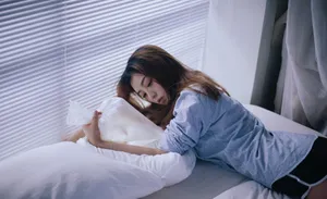 田曦薇纹格衬衫性感写真图片第18张