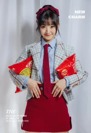 田曦薇短裙蝴蝶结少女感写真图片_7