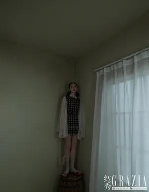 蒋梦婕优雅复古写真图片_11