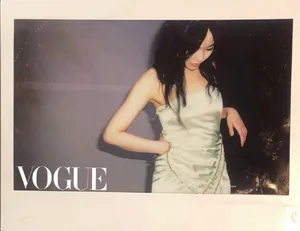 黄龄精灵羽毛造型写真图片_7