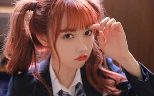 SNH48宋昕冉红发双马尾制服写真图片