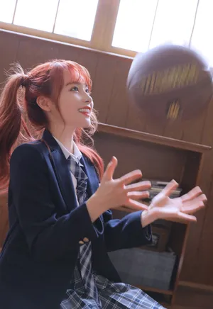 SNH48宋昕冉红发双马尾制服写真图片_4