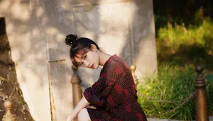孟子义印花裙甜美写真图片_3