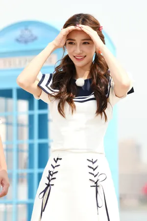 angelababy《奔跑吧》水手服造型图片_1