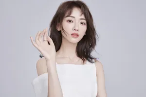 吴谨言夏日清新性感写真大片_2