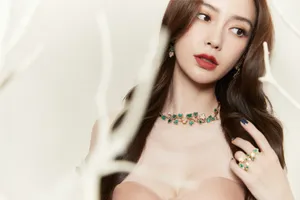 angelababy抹胸礼服优雅性感写真图片