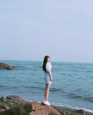 angelababy漫步海边唯美性感写真