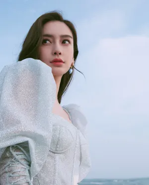 angelababy漫步海边唯美性感写真_2