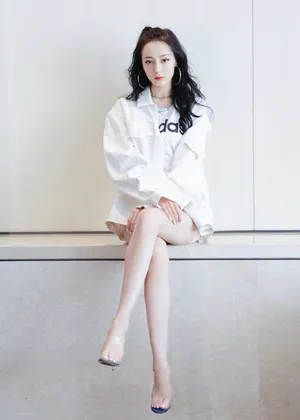 迪丽热巴清新俏丽写真图片_4