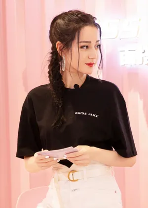 迪丽热巴时尚品牌活动图片_3