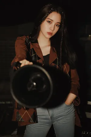 欧阳娜娜指环发辫酷美写真图片_8